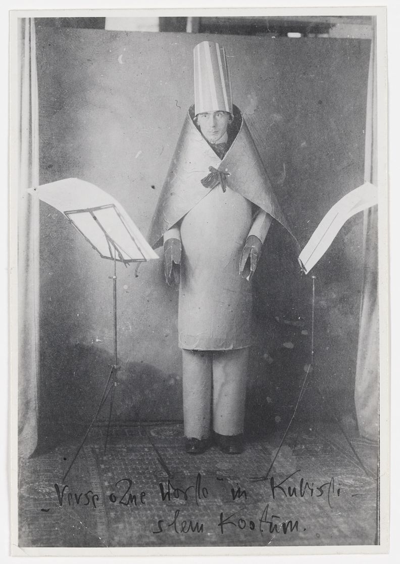 Hugo Ball, Cabaret Voltaire, 1916